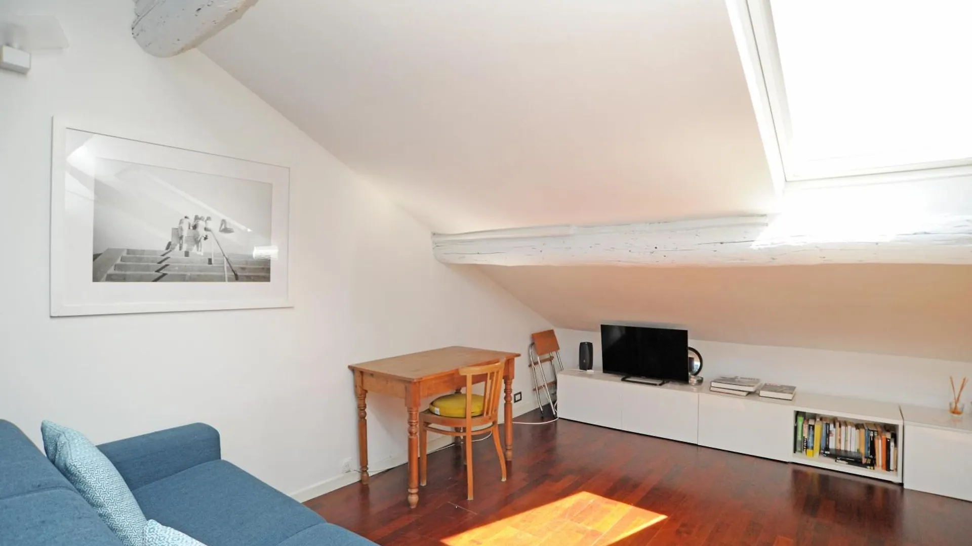 Castelvetro Apartment Милан
